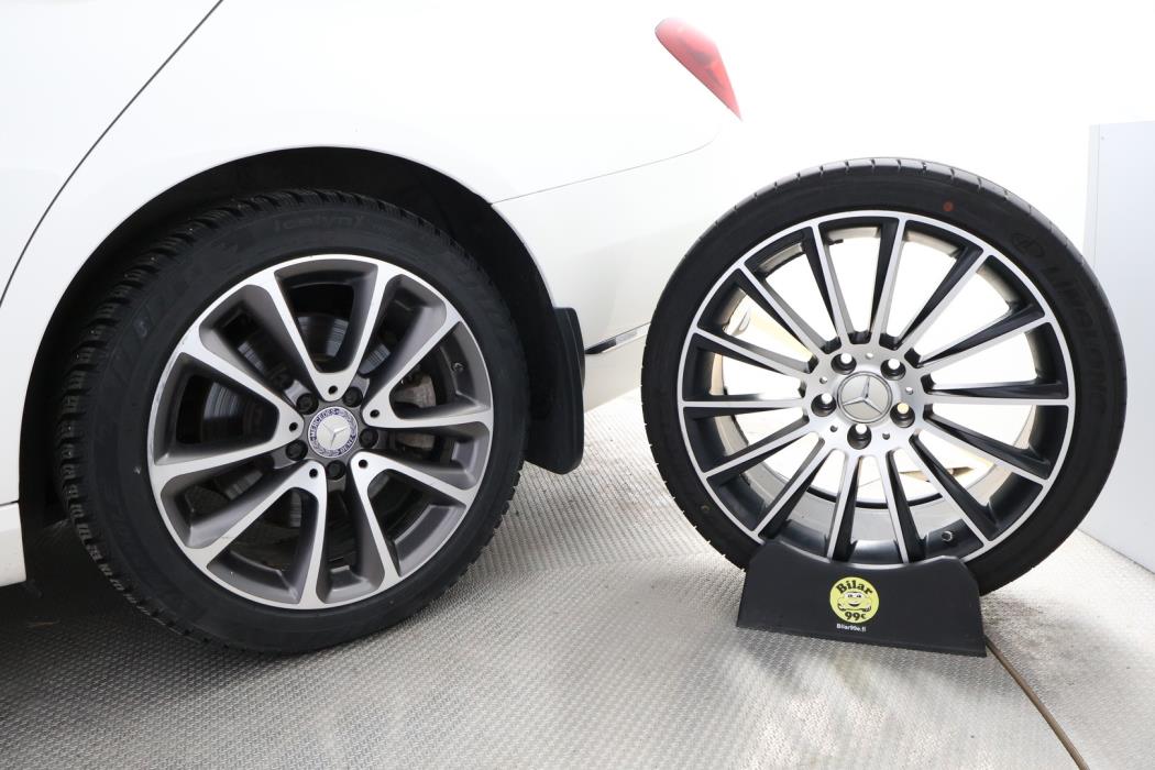 MERCEDES-BENZ E 2017