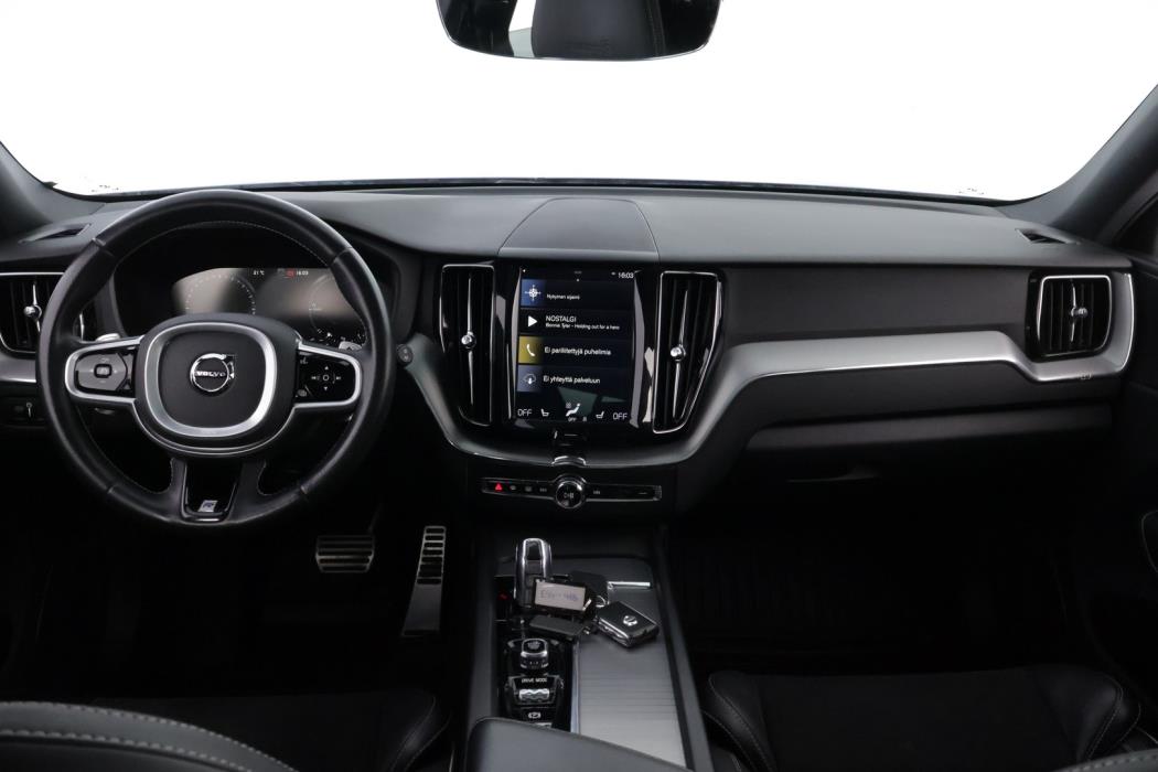 VOLVO XC60 2018
