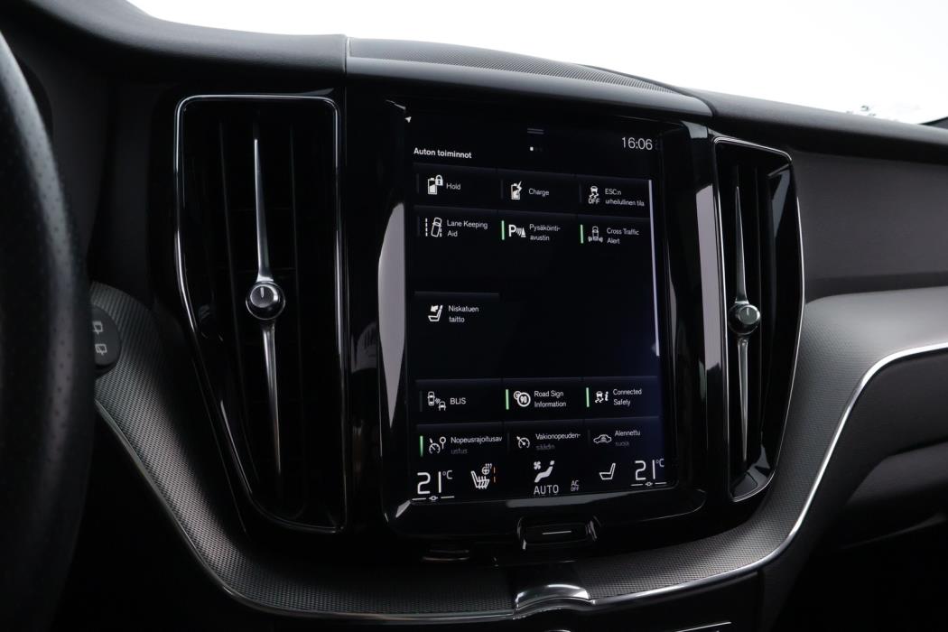 VOLVO XC60 2018
