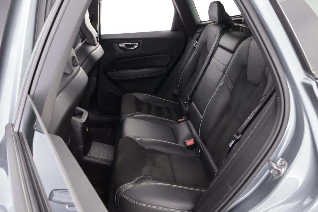 VOLVO XC60 2018