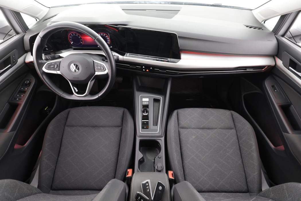 VOLKSWAGEN Golf 2021