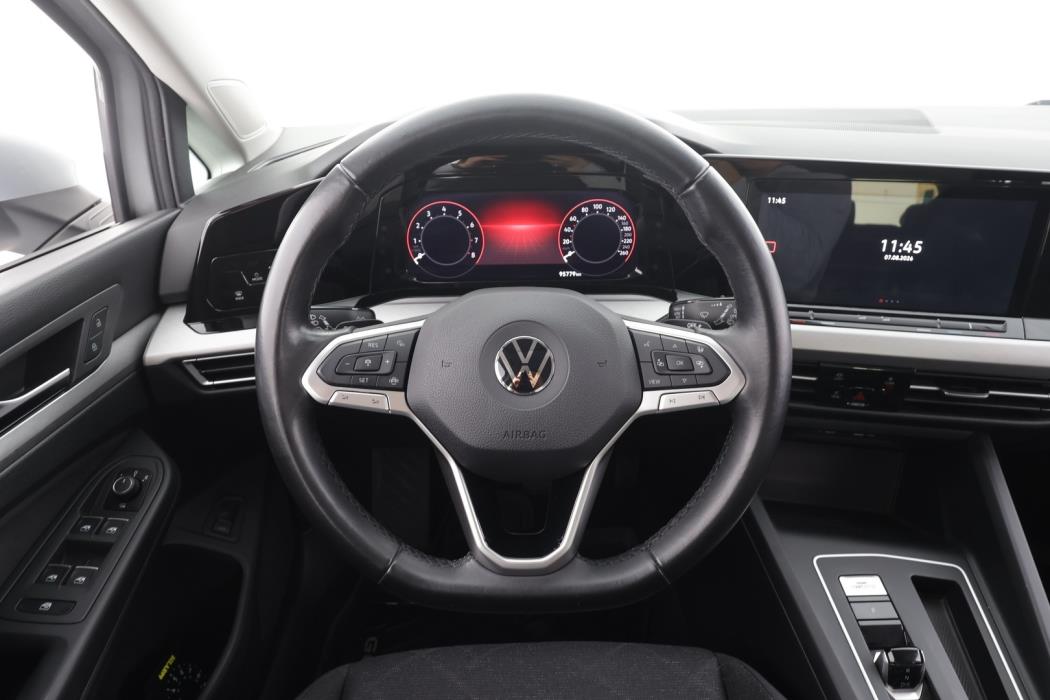 VOLKSWAGEN Golf 2021