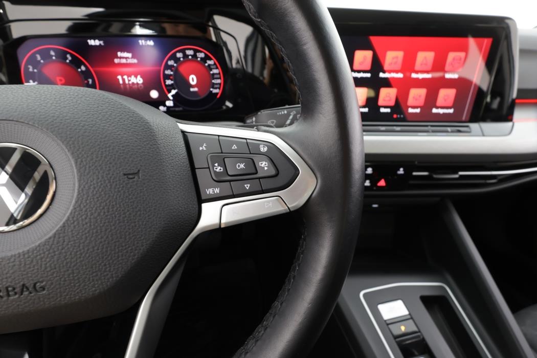 VOLKSWAGEN Golf 2021