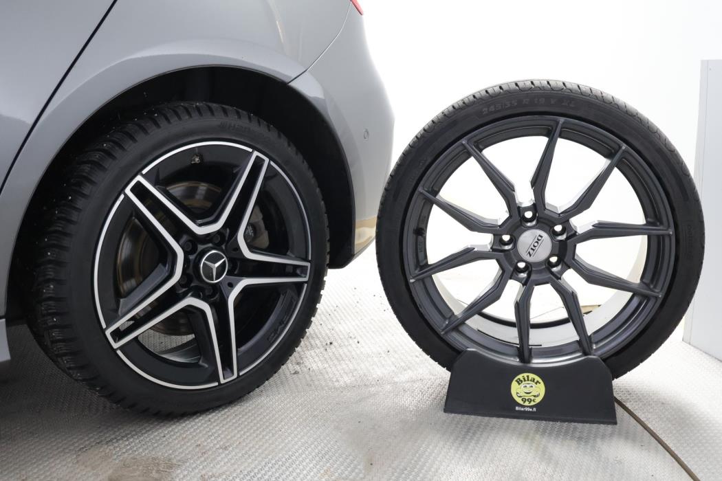 MERCEDES-BENZ A 2021