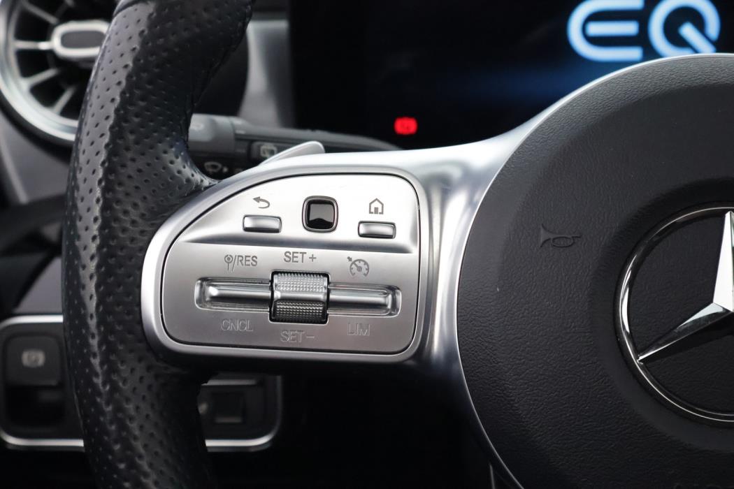 MERCEDES-BENZ A 2021