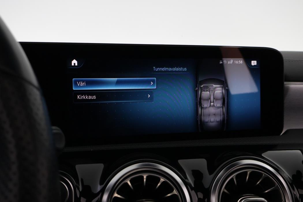 MERCEDES-BENZ A 2021