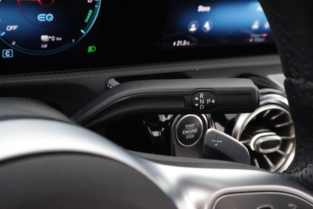 MERCEDES-BENZ A 2021