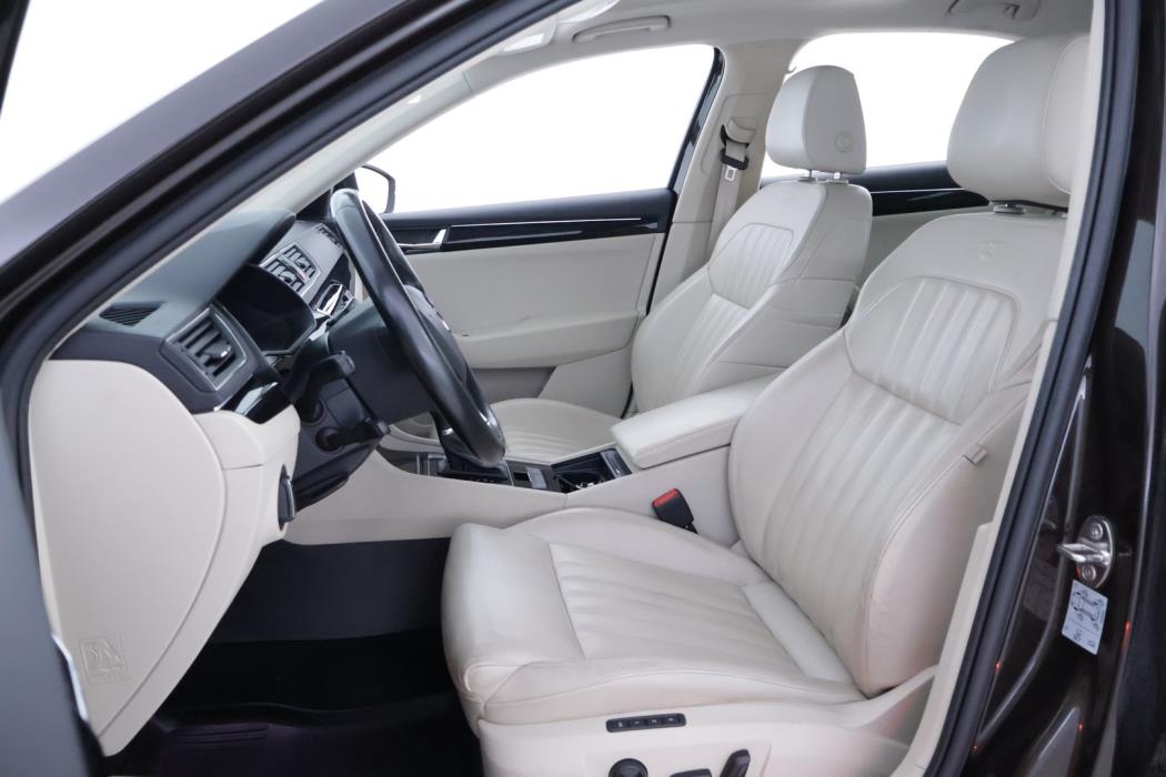 SKODA Superb 2017