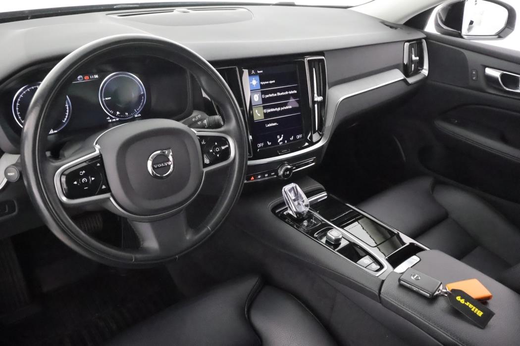 VOLVO V60 2022