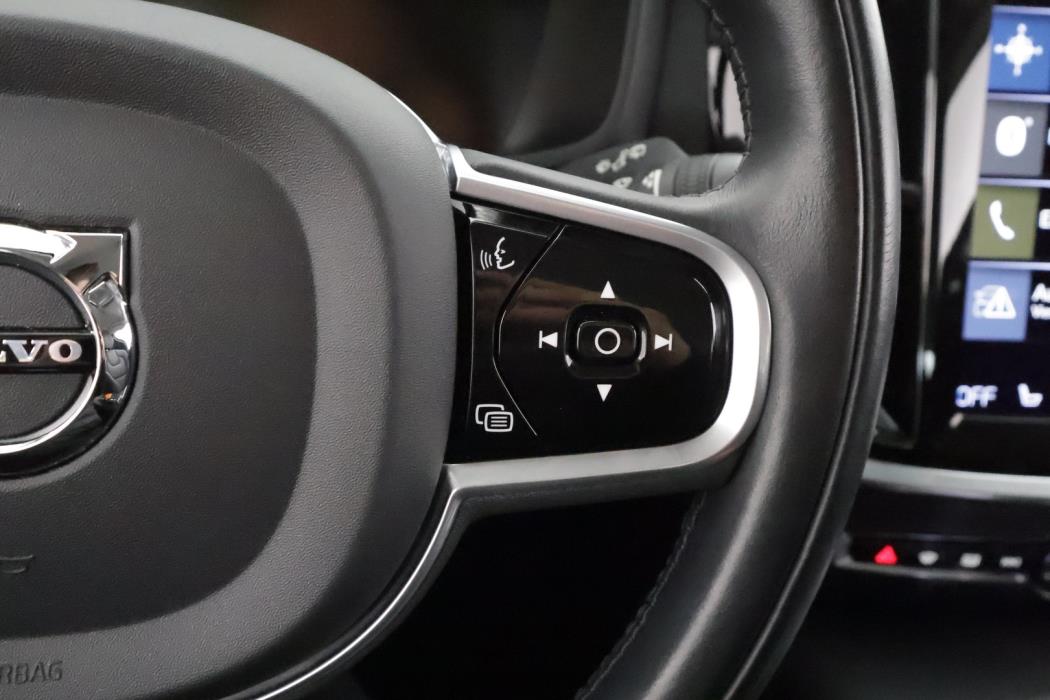 VOLVO V60 2022