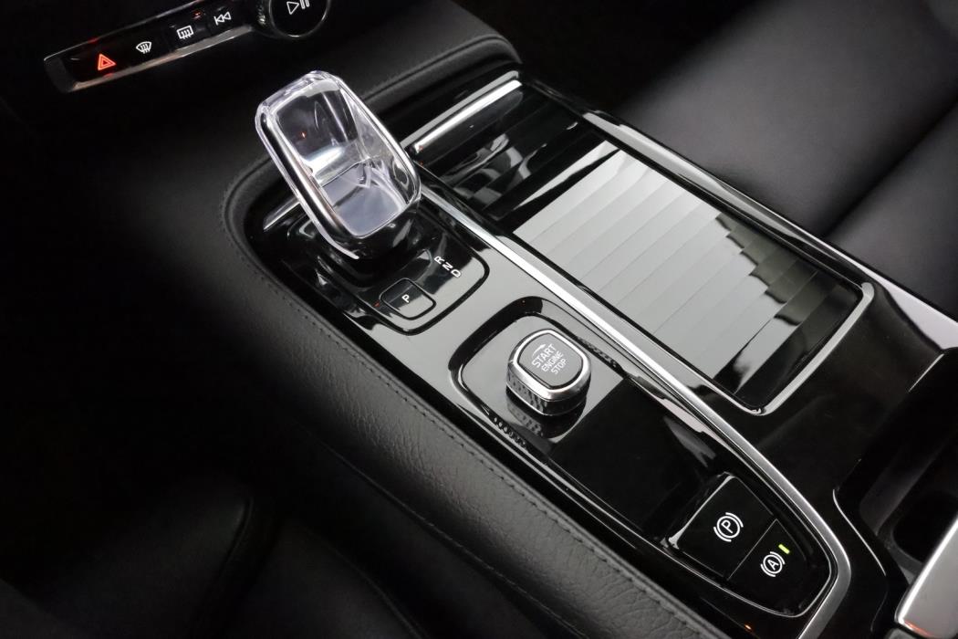 VOLVO V60 2022