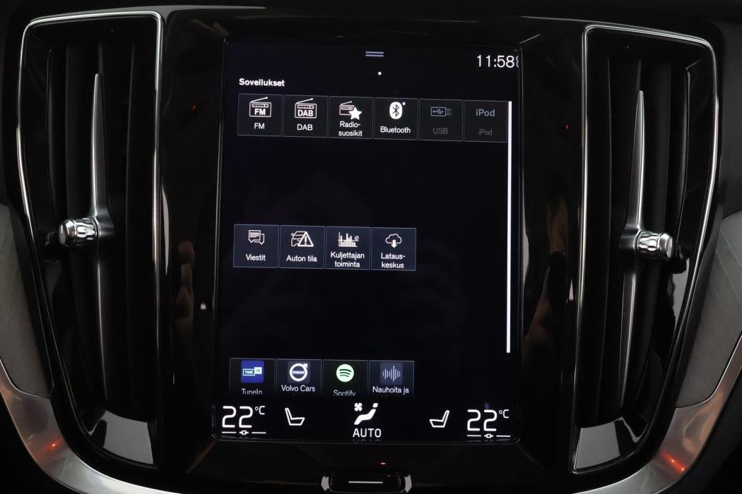 VOLVO V60 2022
