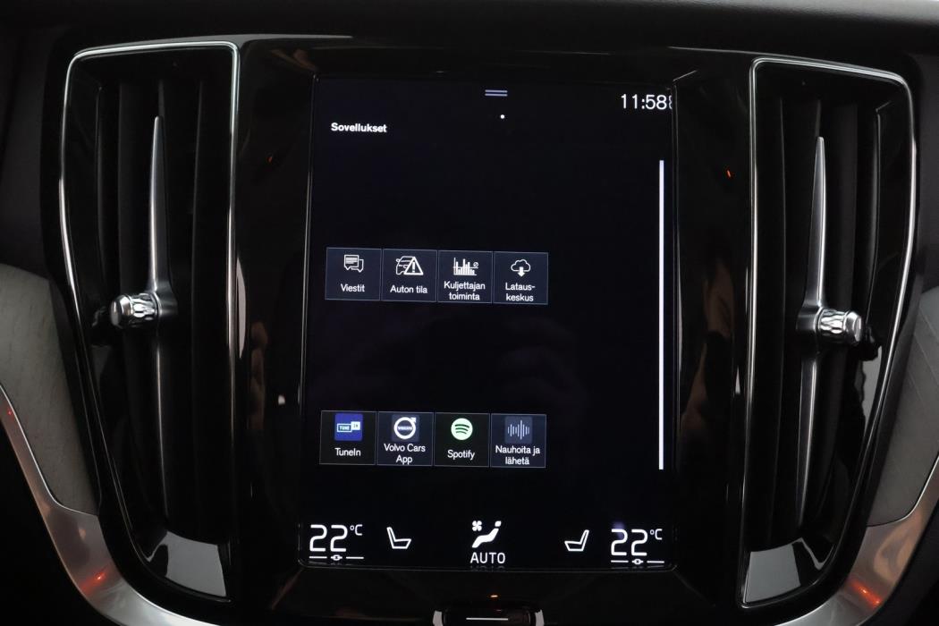 VOLVO V60 2022