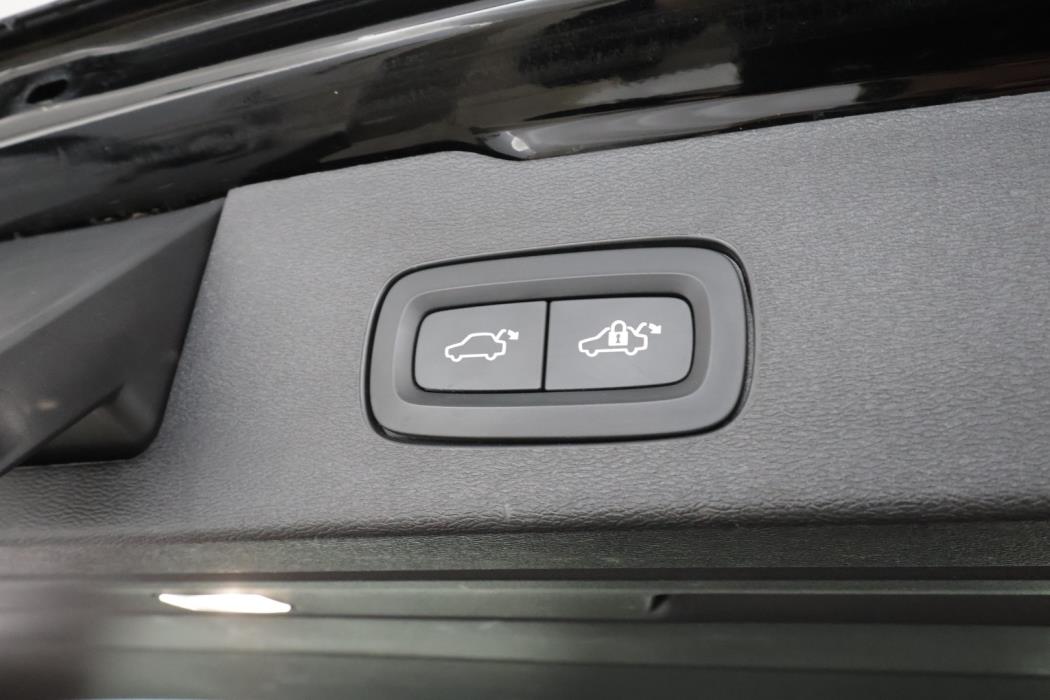 VOLVO V60 2022
