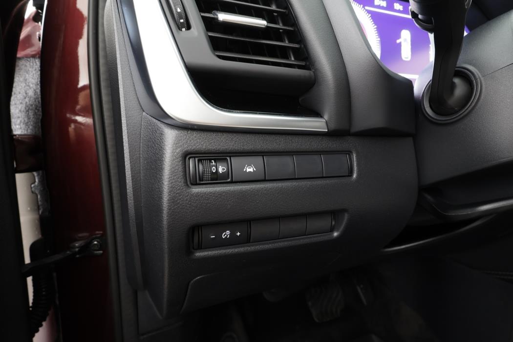 NISSAN Qashqai 2023