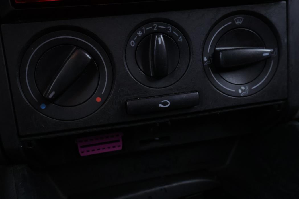VOLKSWAGEN Golf 2001