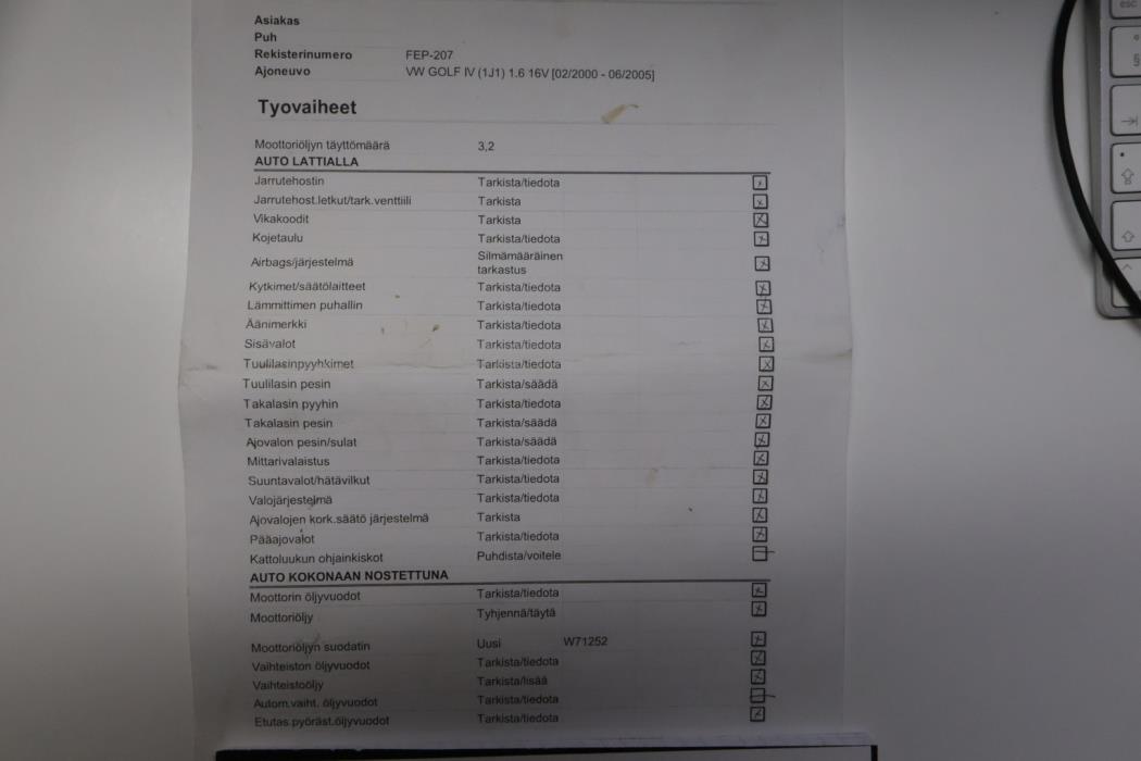 VOLKSWAGEN Golf 2001