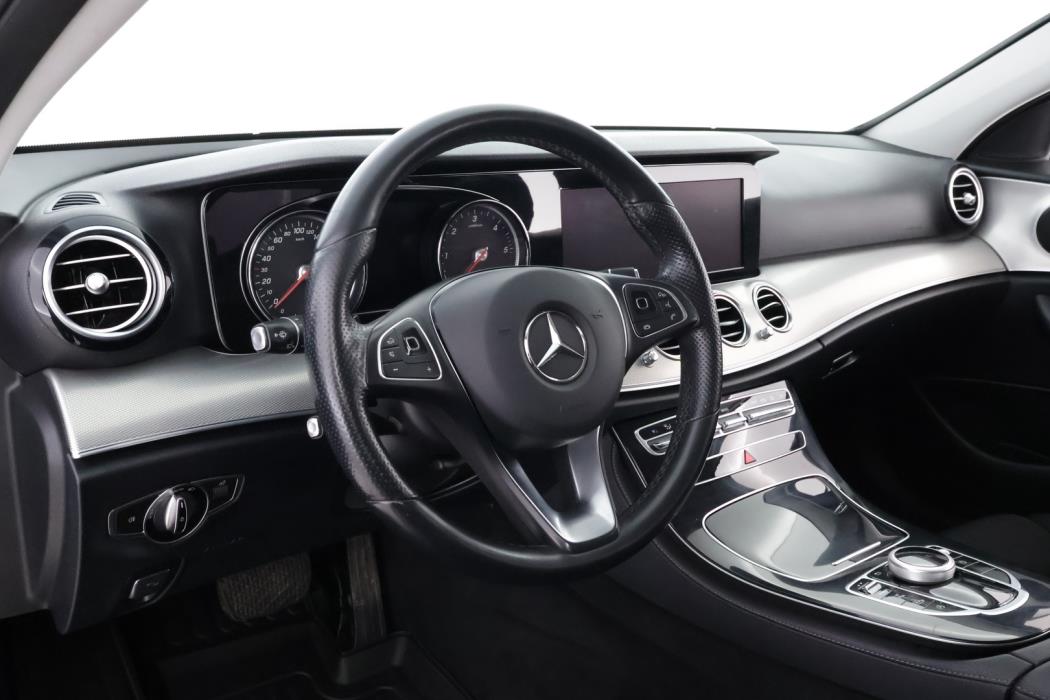 MERCEDES-BENZ E 2018