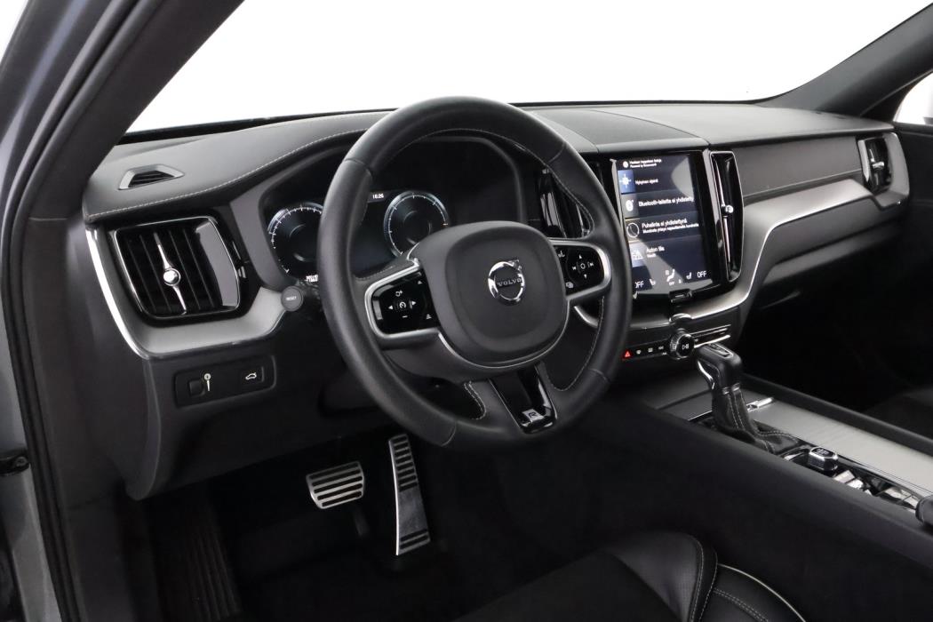 VOLVO XC60 2019