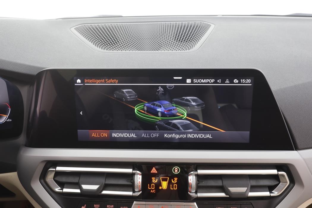 BMW 330 2019