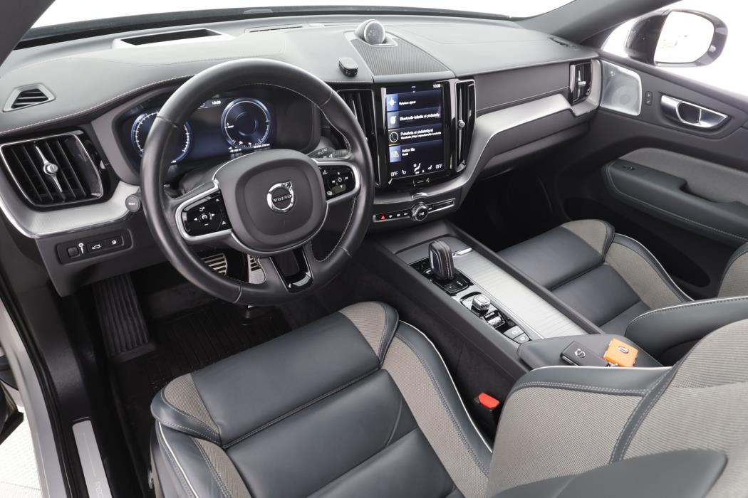 VOLVO XC60 2021