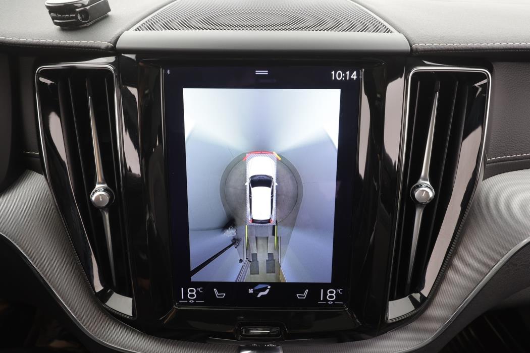 VOLVO XC60 2021