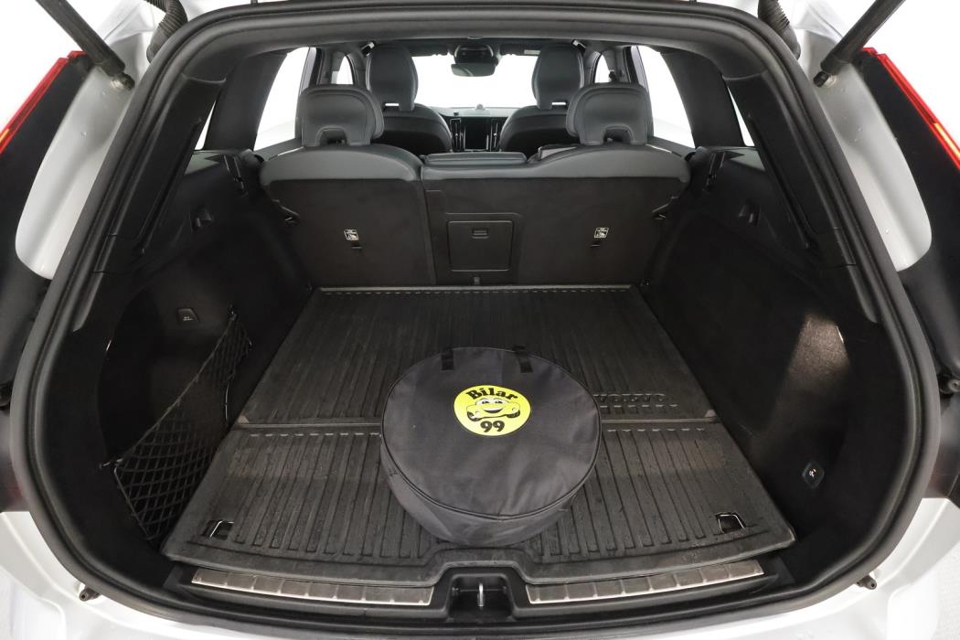 VOLVO XC60 2021