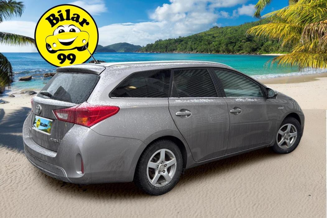 TOYOTA Auris 2014