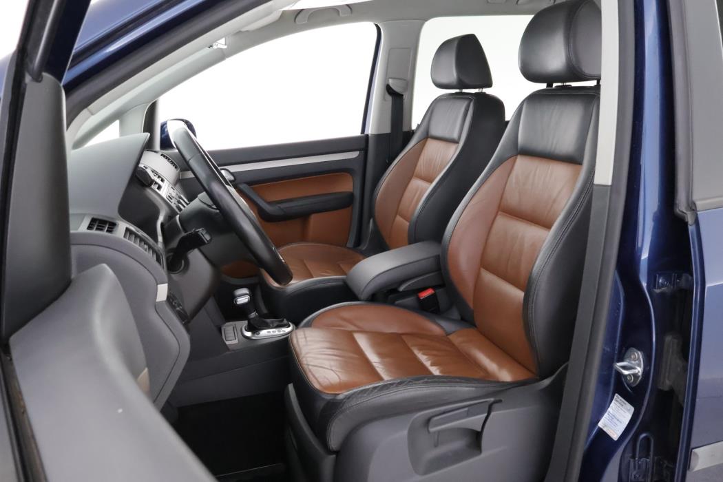 VOLKSWAGEN Touran 2007