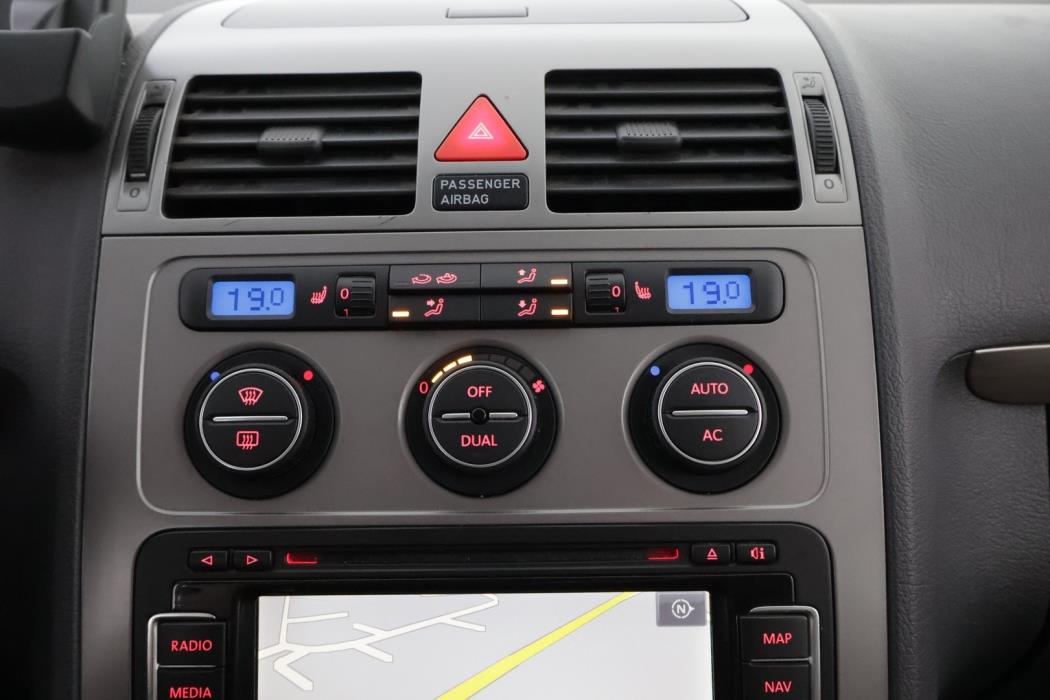 VOLKSWAGEN Touran 2007