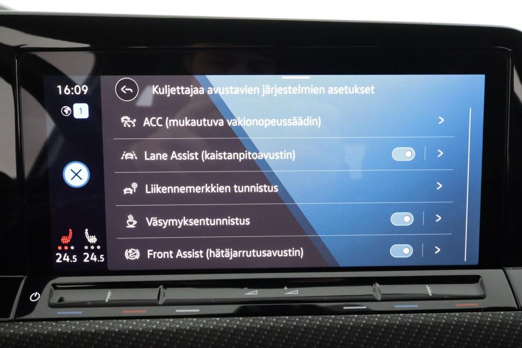 VOLKSWAGEN Golf 2021