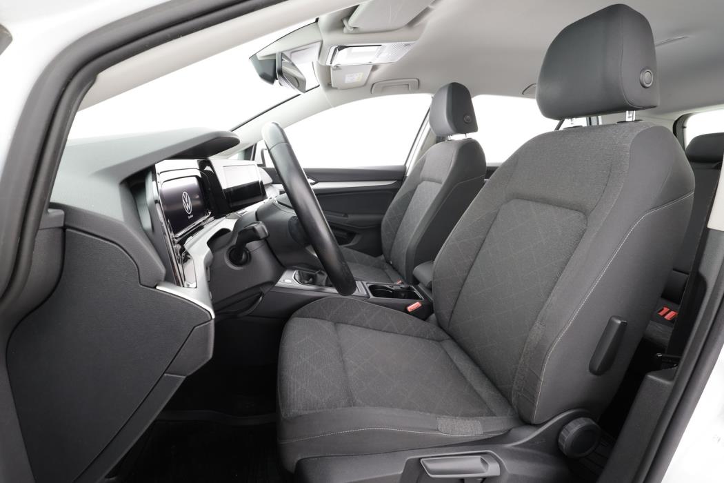 VOLKSWAGEN Golf 2021