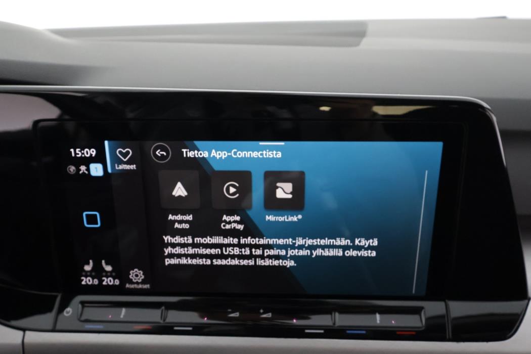 VOLKSWAGEN Golf 2021