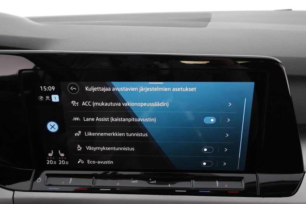 VOLKSWAGEN Golf 2021