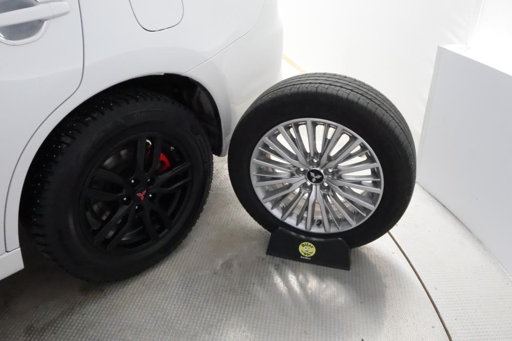 MITSUBISHI Outlander 2019