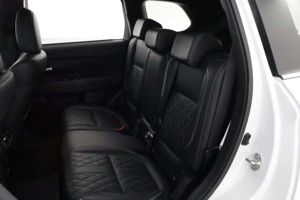 MITSUBISHI Outlander 2019