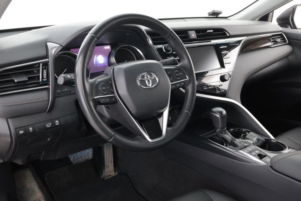 TOYOTA Camry 2019