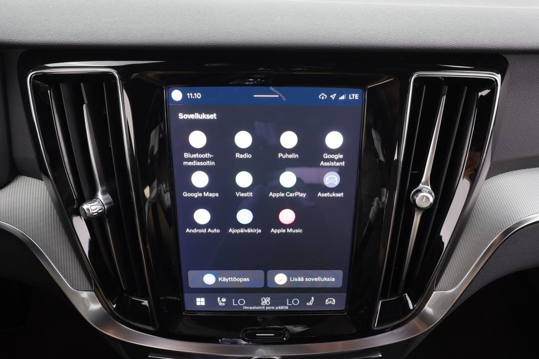 VOLVO V60 2023