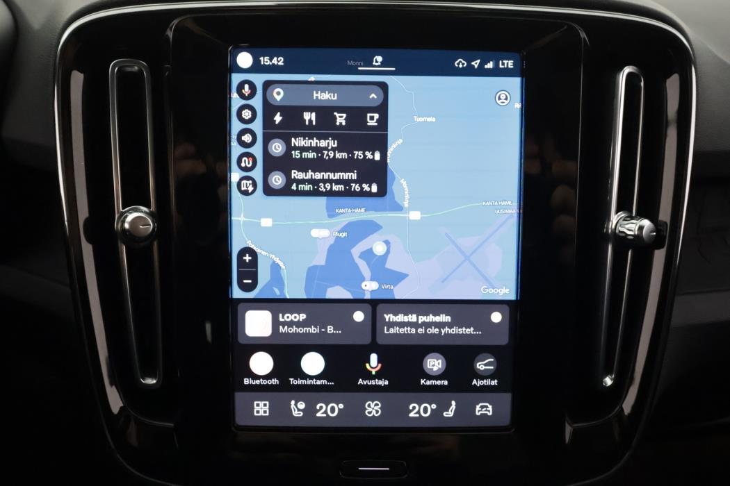 VOLVO C40 2023