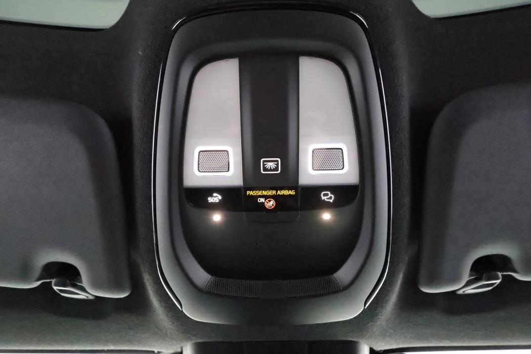 VOLVO C40 2023