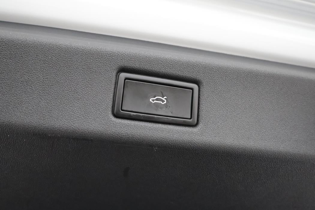 VOLKSWAGEN ID.7 2025