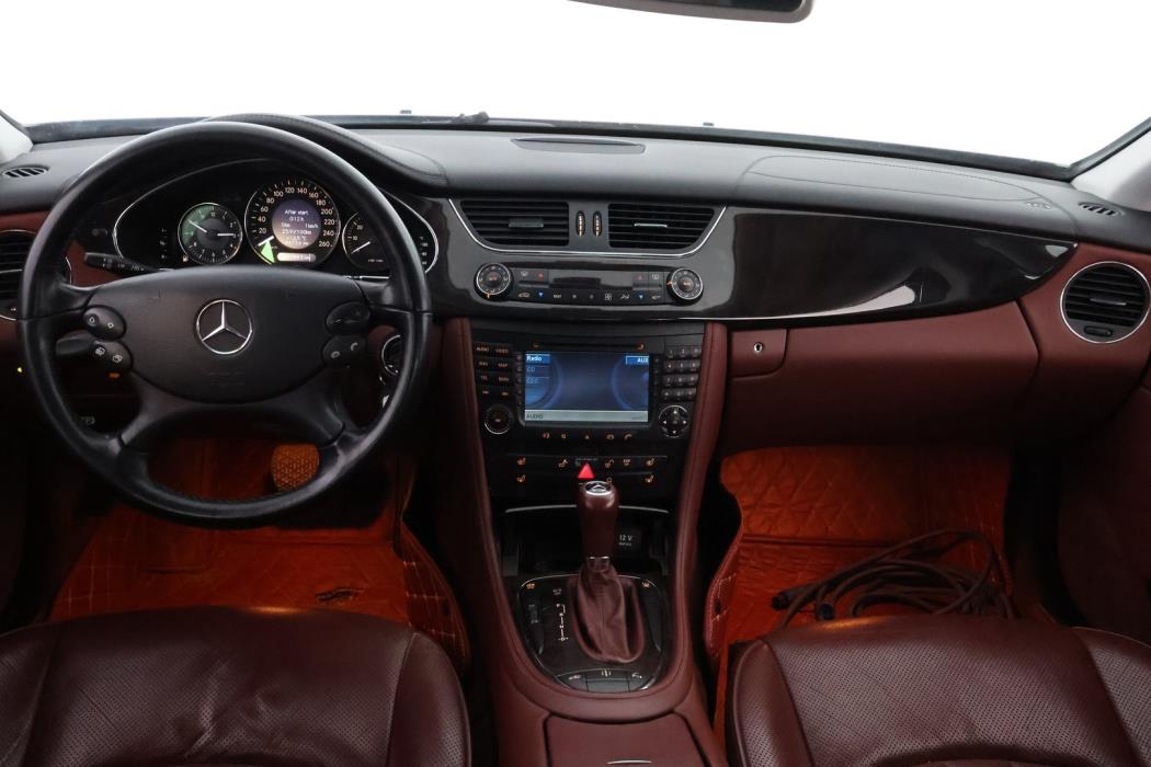 MERCEDES-BENZ CLS 2005