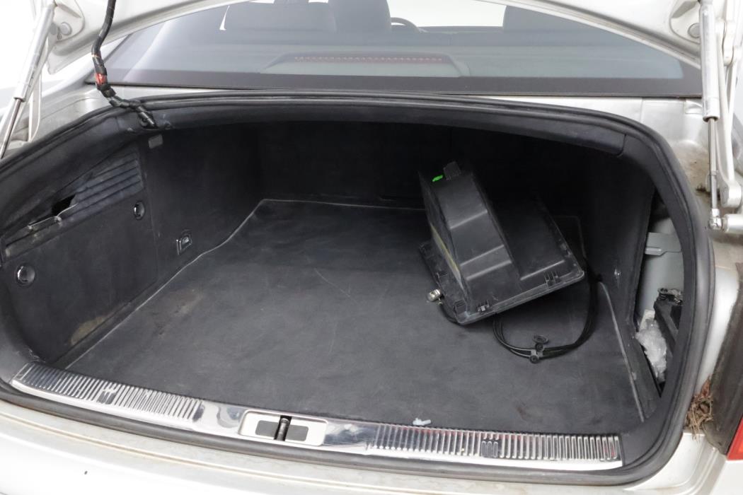 VOLKSWAGEN Phaeton 2003