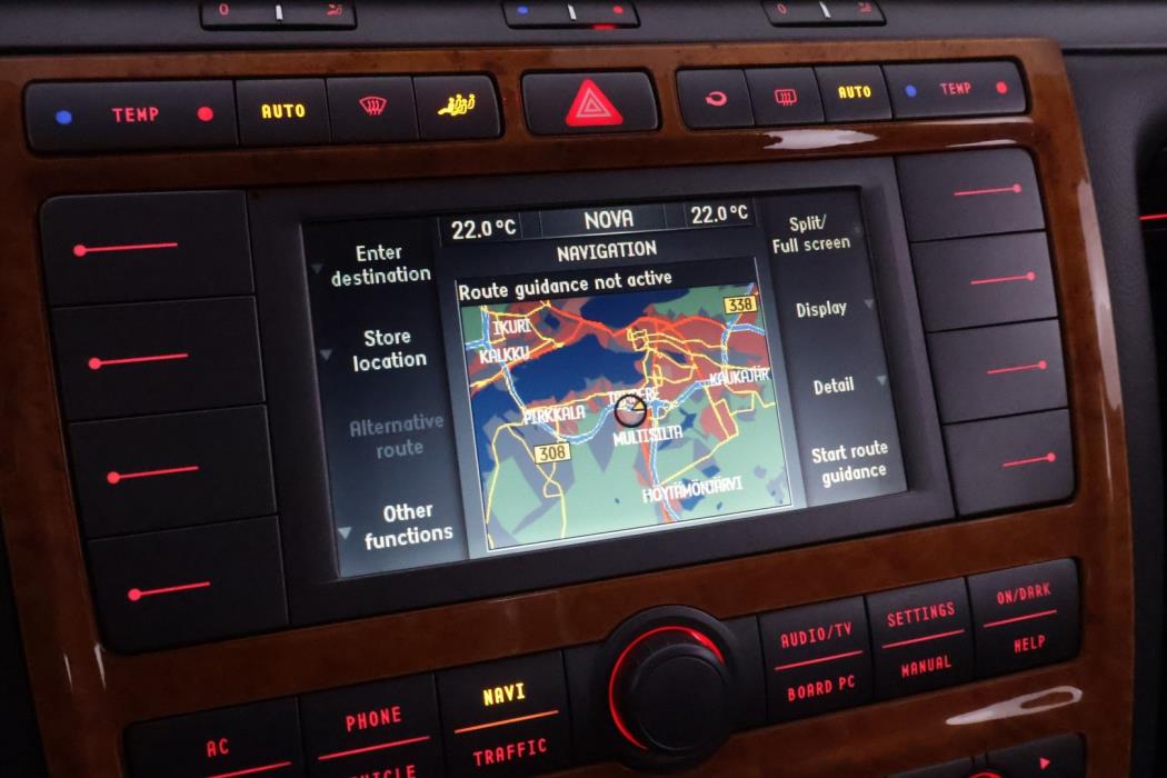 VOLKSWAGEN Phaeton 2003