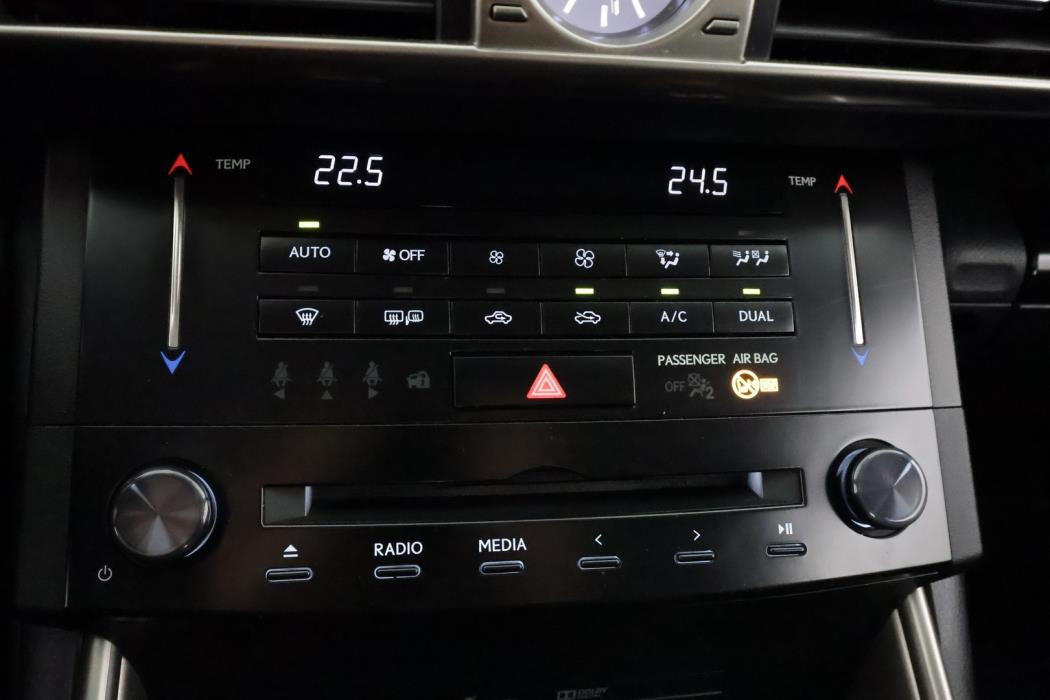 LEXUS IS 2014