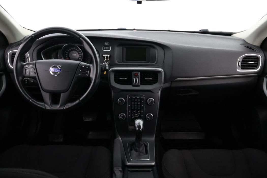 VOLVO V40 2014