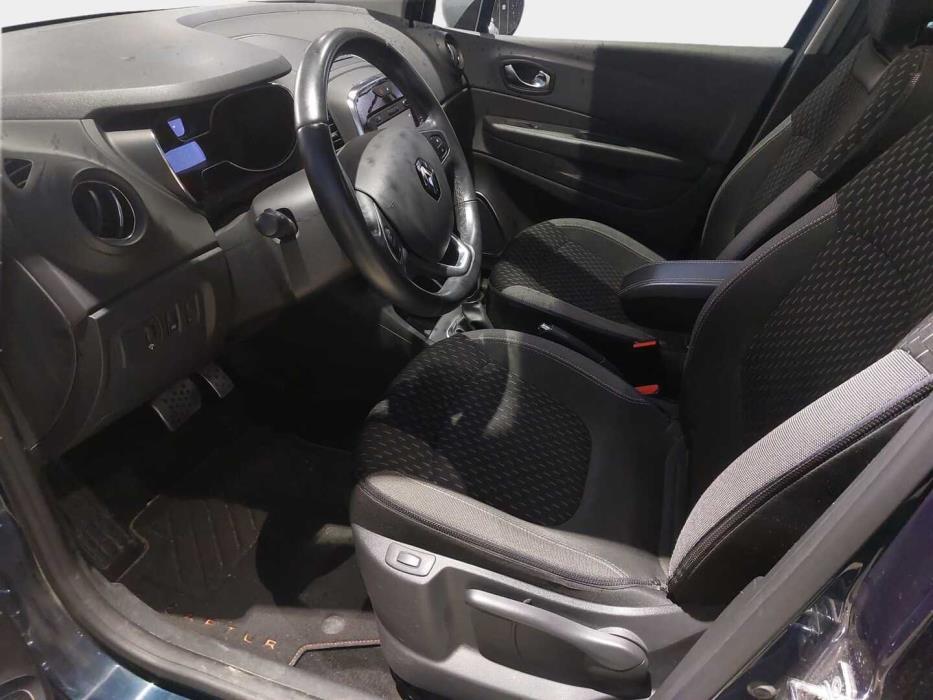 RENAULT Captur 2017