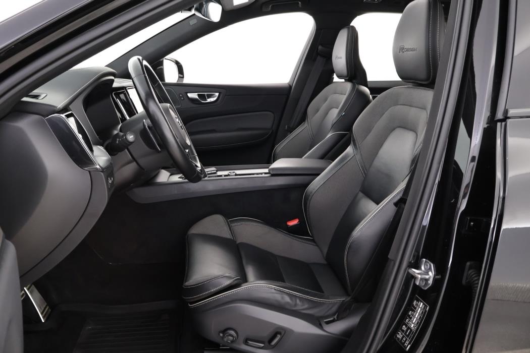 VOLVO XC60 2020
