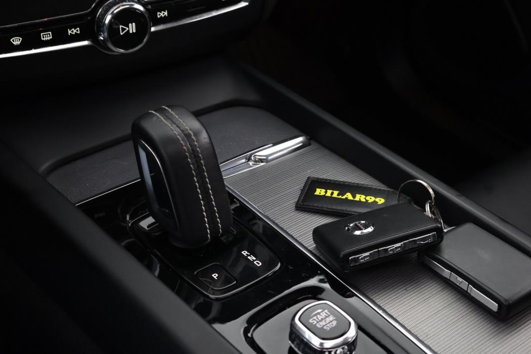 VOLVO XC60 2020