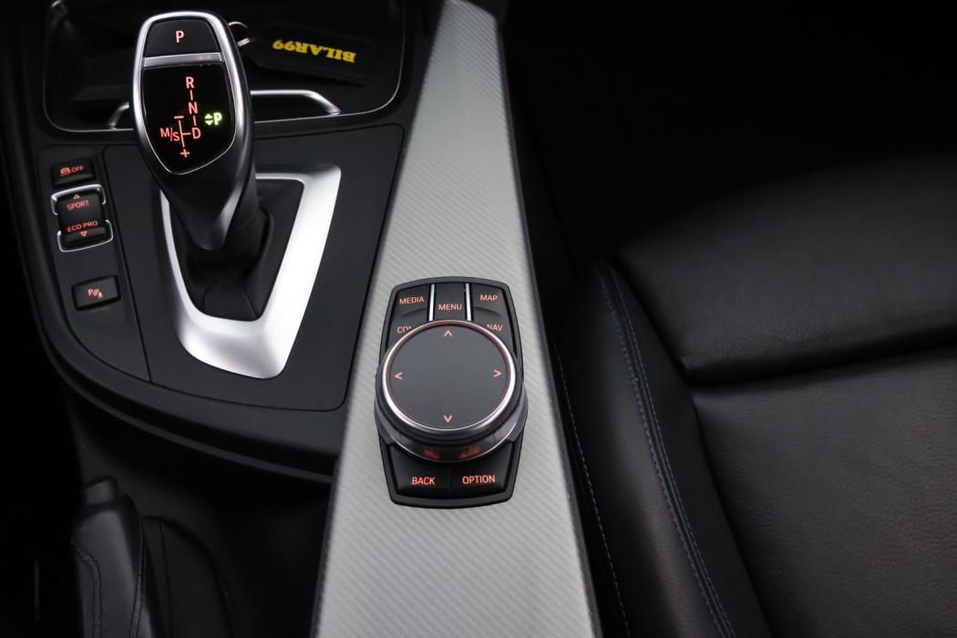 BMW 320 2019